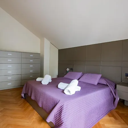 Loft La Magnolia-centro Città-terrazza-wifi *