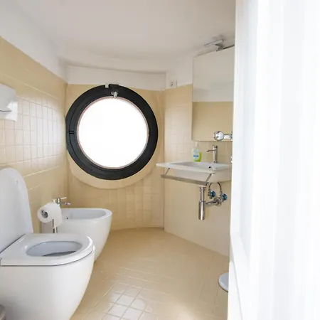 Loft La Magnolia-centro Citta-terrazza-wifi アパート *